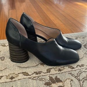 Silent D leather shoes. Excellent condition.